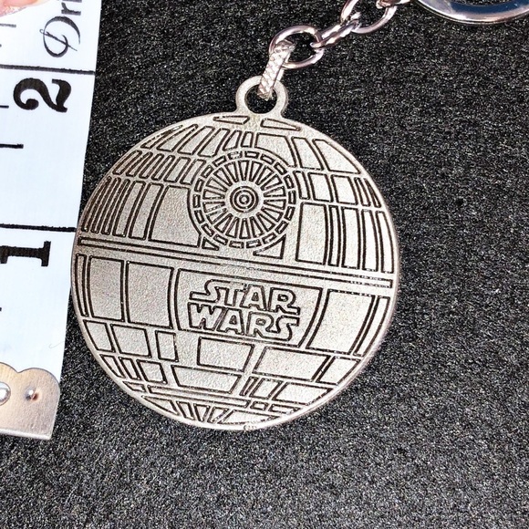 Star Wars Death Star Alloy Metal Keychain Silver Tone New never used - Picture 3 of 3